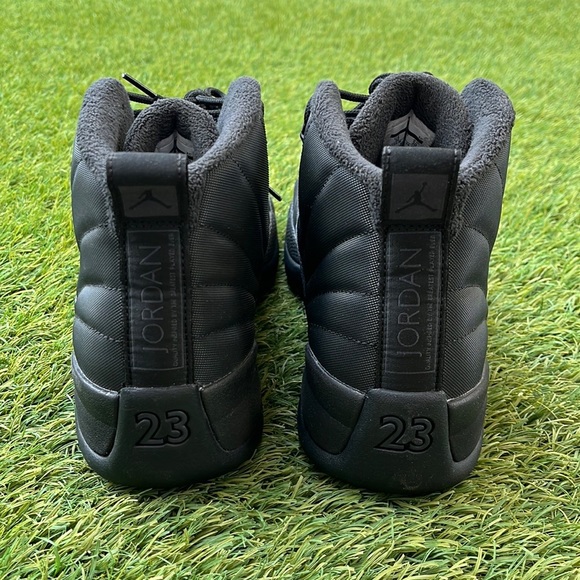 Air Jordan 12 Retro - Picture 4 of 5